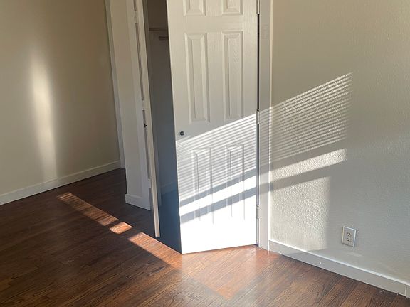 4th image of 1413 College St