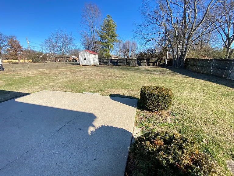 711 Fields Ln — Photo 20