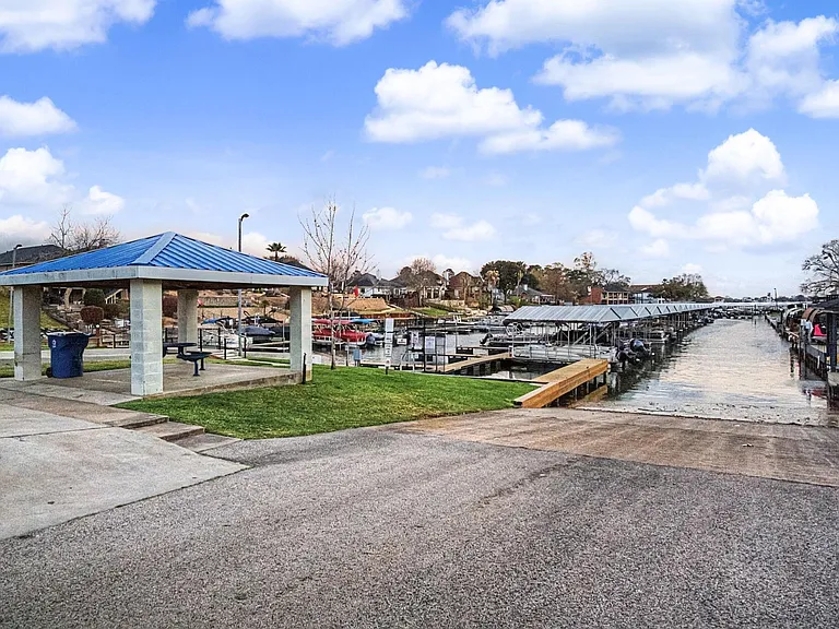 14822 Spica Ct — Photo 43