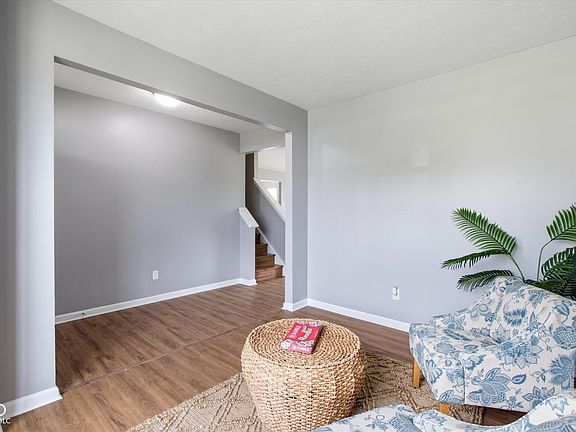 3rd image of 10317 Pintail Ln
