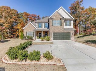 559 Thomas Dr, Loganville, GA 30052