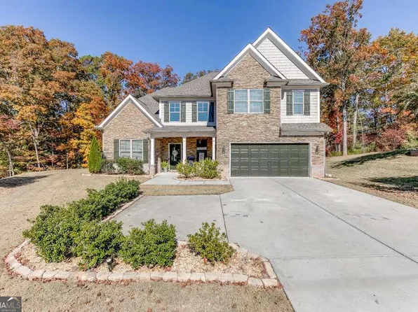 559 Thomas Dr, Loganville, GA 30052