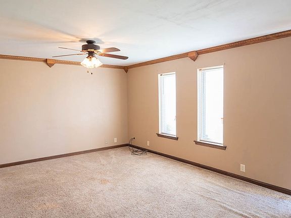 2nd image of 322 Scott Dr