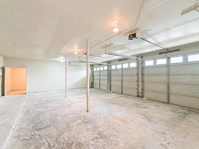 1410 Osborne Dr — Photo 30
