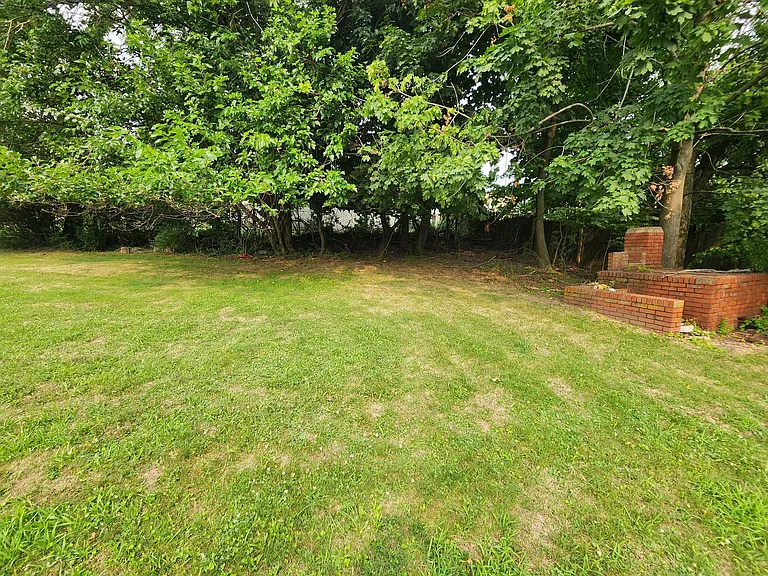 824 Oak St — Photo 25
