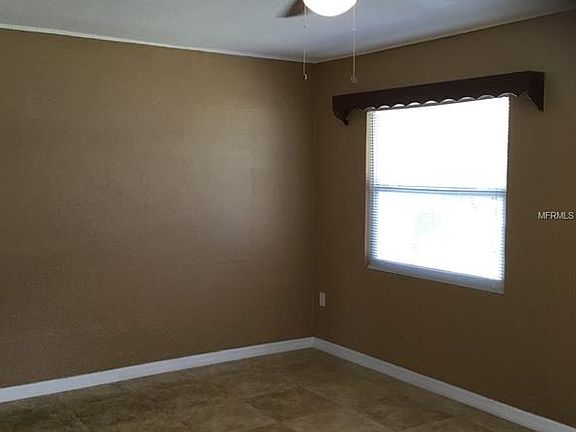 5th image of 1311 W Burger St