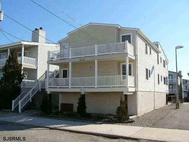 1st image of 3929 Asbury Ave #1