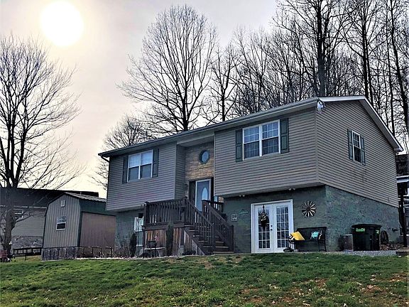 3rd image of 25 Rose Hill Dr