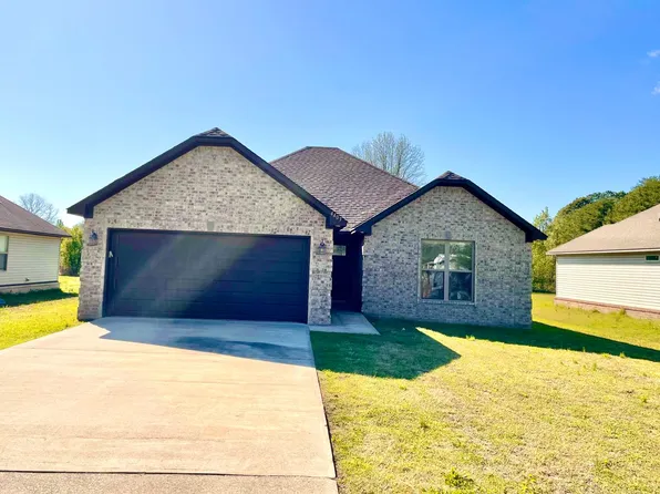 4403 Richardson Dr, Jonesboro, AR 72404