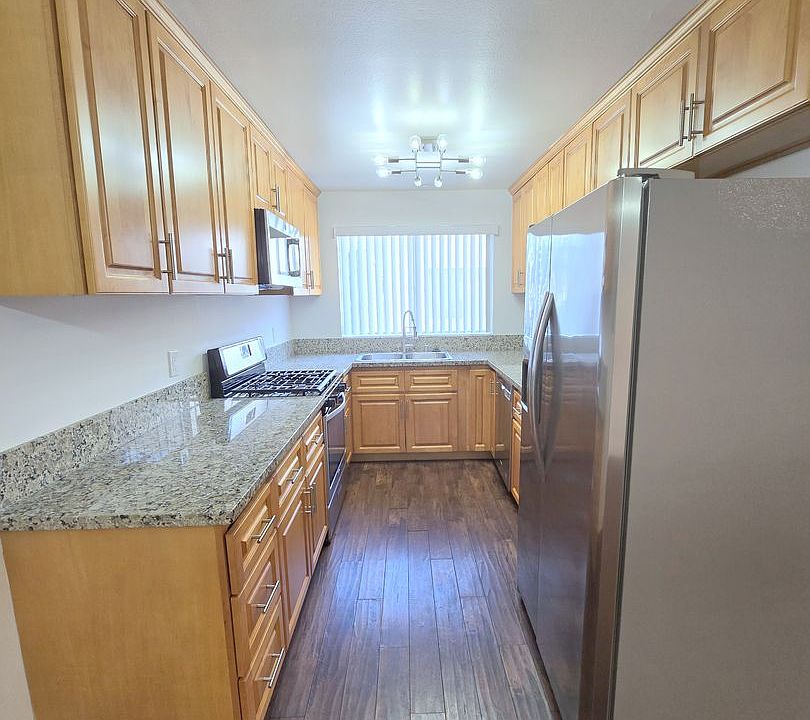 1st image of 5245 Bakman Ave APT 1