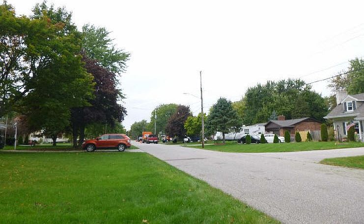 2nd image of 4127 S Wayside Dr