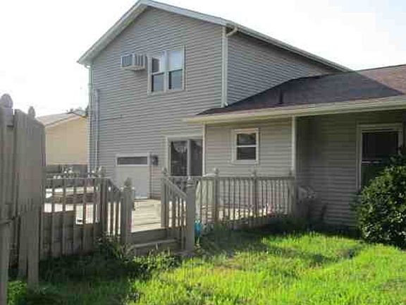4th image of 501 Appleseed Dr