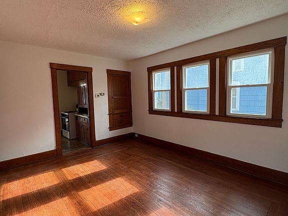3rd image of 541 Park Ave #1