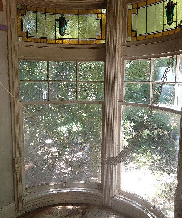 Turret Breakfast nook