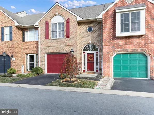 1221 Lindsay Ln, Hagerstown, MD 21742