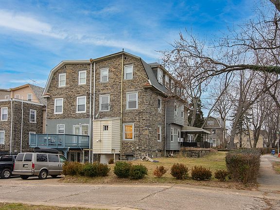 3rd image of 5400 Woodcrest Ave