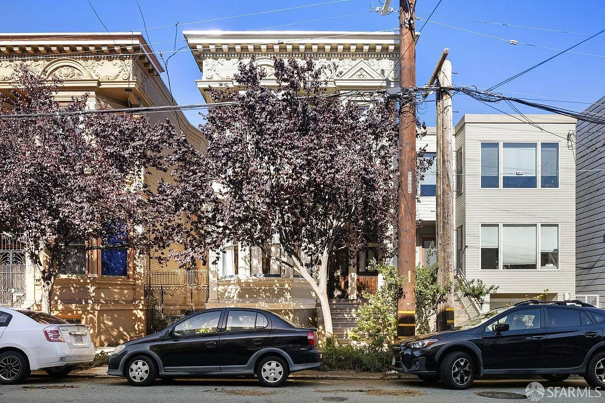 536 Broderick St - Photo 3