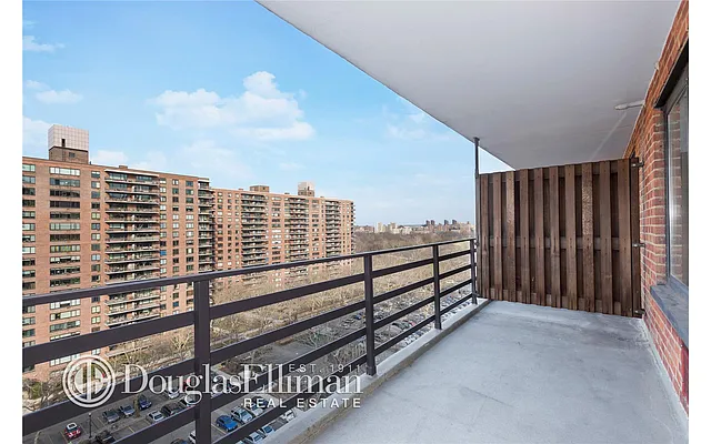 Rented by Douglas Elliman | media 29