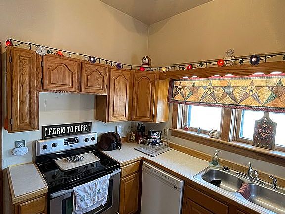 11th image of this home
