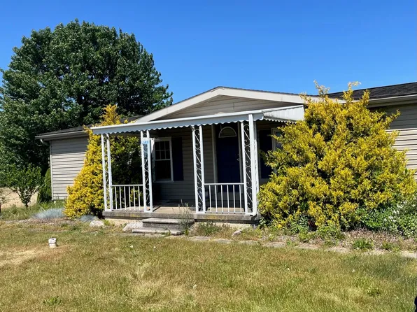 261 Merkey Dr, Bethel, PA 19507