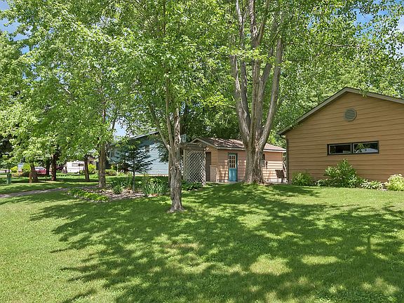 5th image of 4269 Sauk Dr