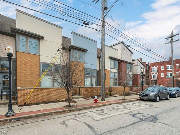 3rd image of 12215 Detroit Ave