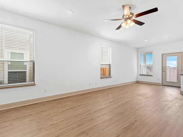7523 Gramercy Way #101 — Photo 7