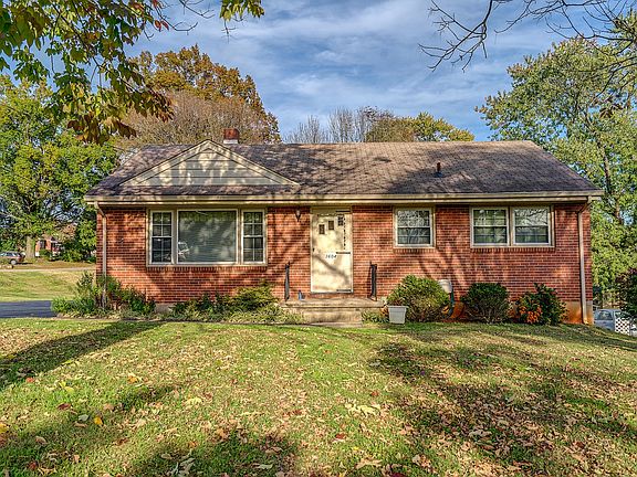 3rd image of 3604 Manassas Dr