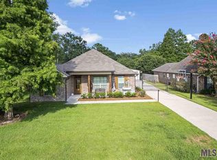 14534 Lake Crossing Dr, Gonzales, LA 70737
