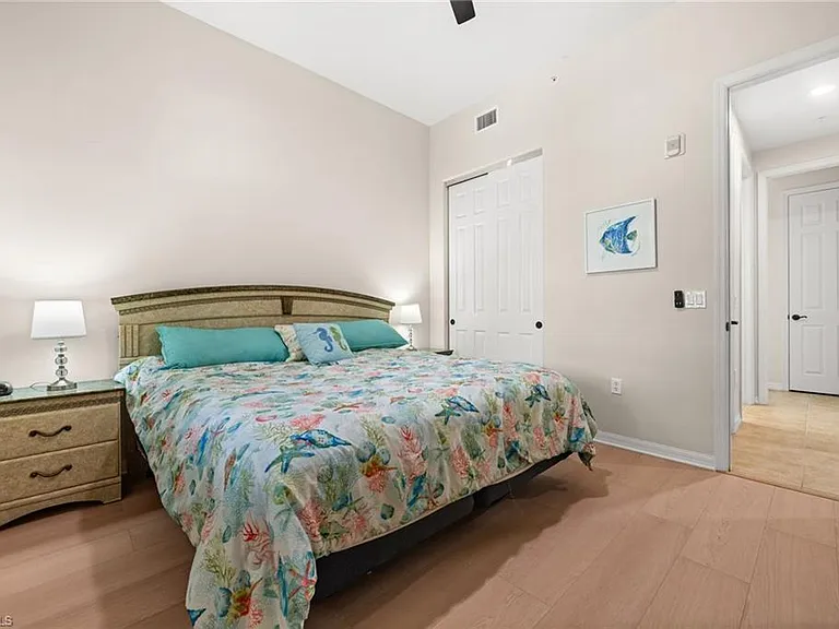 15121 Laguna Dr #102 — Photo 23