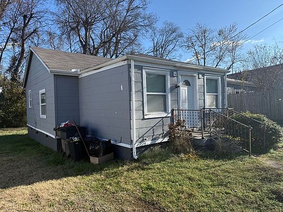 2nd image of 506 W Bend Dr