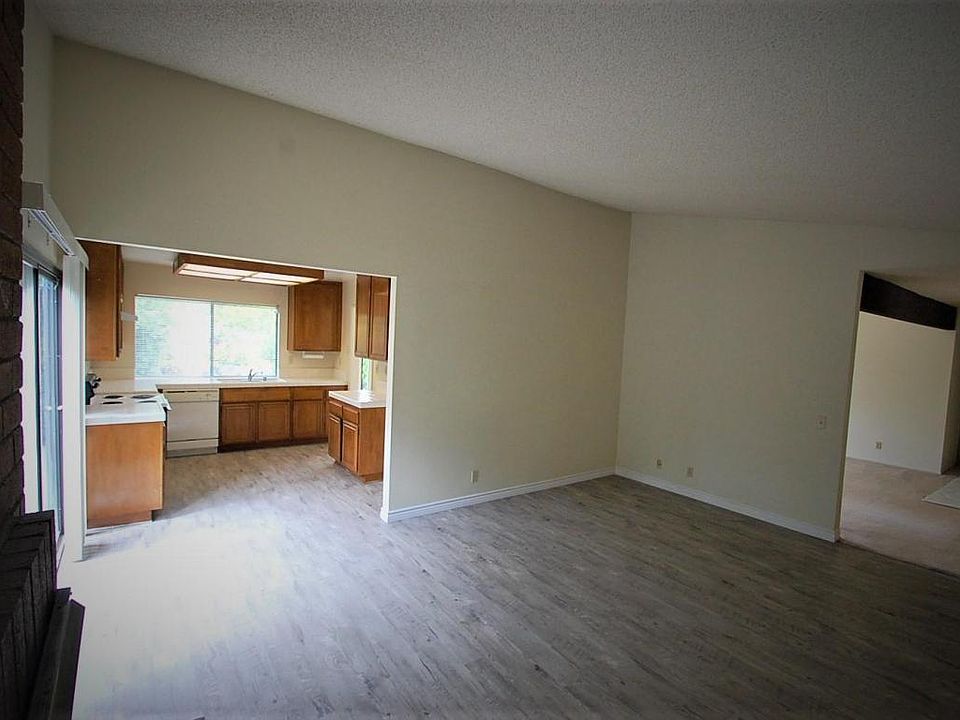 1st image of 197 Cedar Heights Dr
