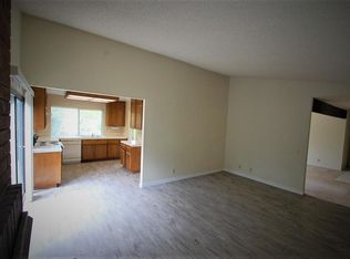 197 Cedar Heights Dr, Thousand Oaks, CA 91360