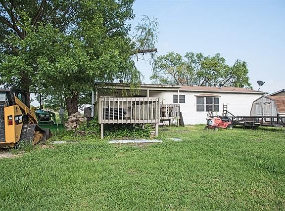 2nd image of 3148 Melody Ln