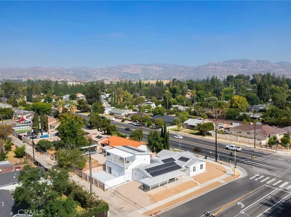 8245 Shoup Ave, Canoga Park, CA 91304