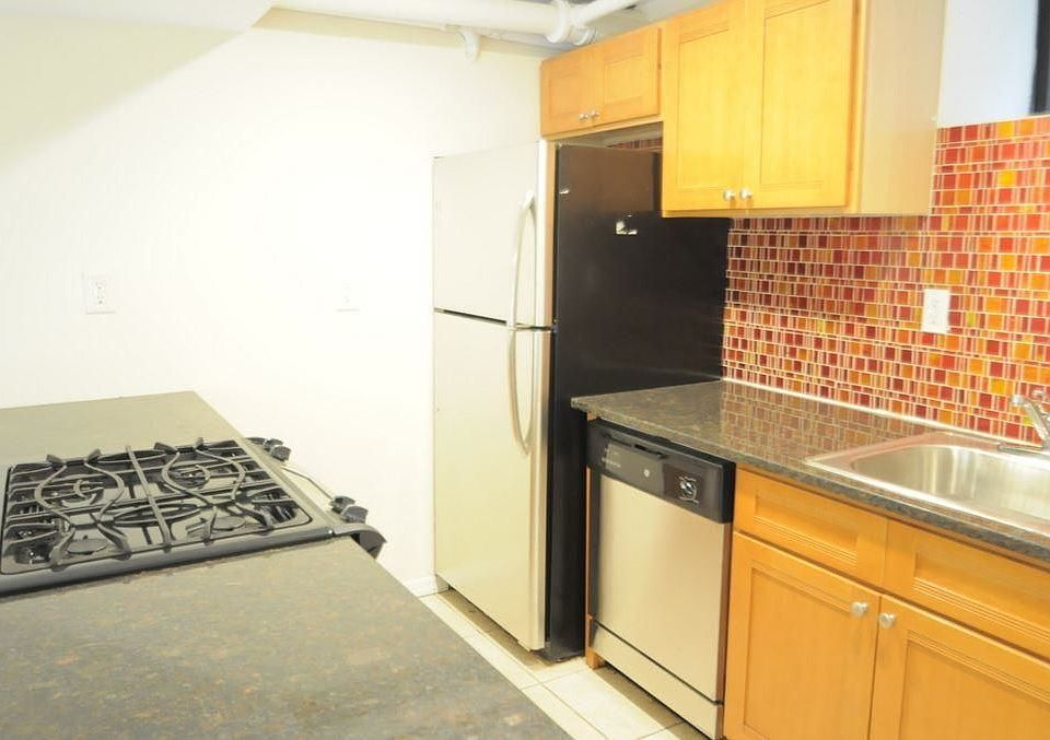 1st image of 223 15th St #Geffe