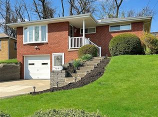 3905 Fleetwood Dr, West Mifflin, PA 15122