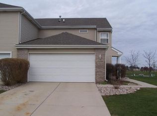 25260 S Shannon Dr, Manhattan, IL 60442