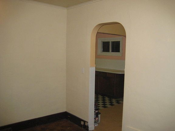 4th image of 1125 Palmer Cir NE