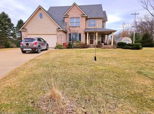 1323 Willow Creek Ln, Grass Lake, MI 49240
