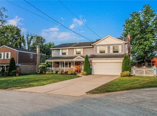 3415 Eisenhower Dr, White Oak, PA 15131
