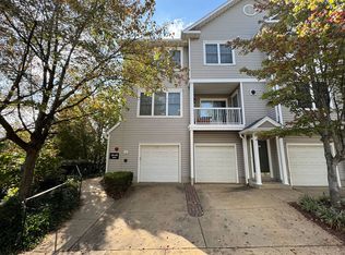 12918 Fair Briar Ln, Fairfax, VA 22033