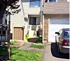 503 Emerson Dr, Branford, CT 06405
