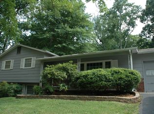 4513 Crestfield Rd, Knoxville, TN 37921