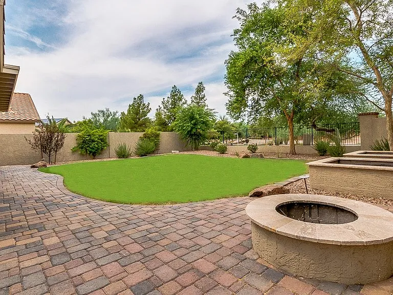1326 E Macaw Dr — Photo 32