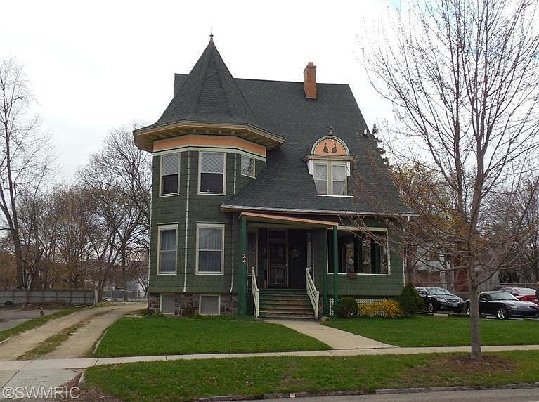 1st image of 24 Elm St