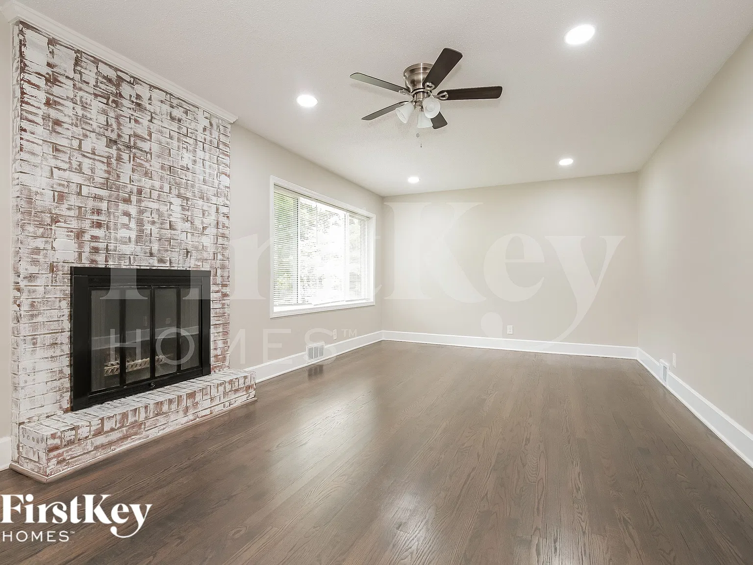 3 bed, 2.5 bath, 2088 sqft, $2,300 — Photo 3