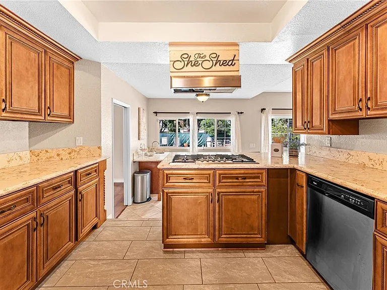 1236 E Sierra Madre Ave — Photo 13