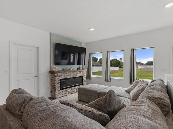 458 7th Ave, Columbus, NE 68601