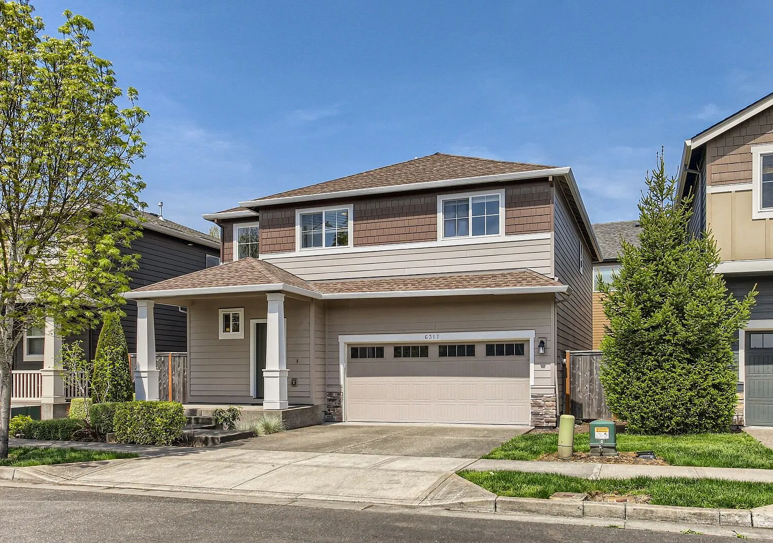 Fantastic Single Family With Great Location Special Discount Of $300 On Your First Full Mothn's Rent — Photo 2